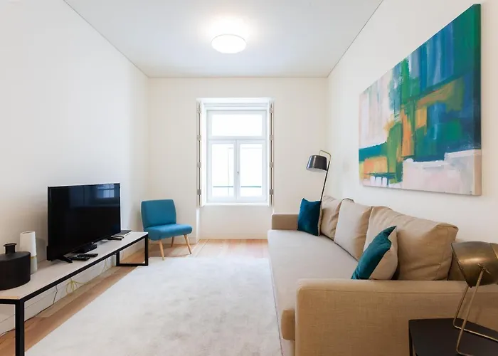 Feels Like Home Chiado Central Flat